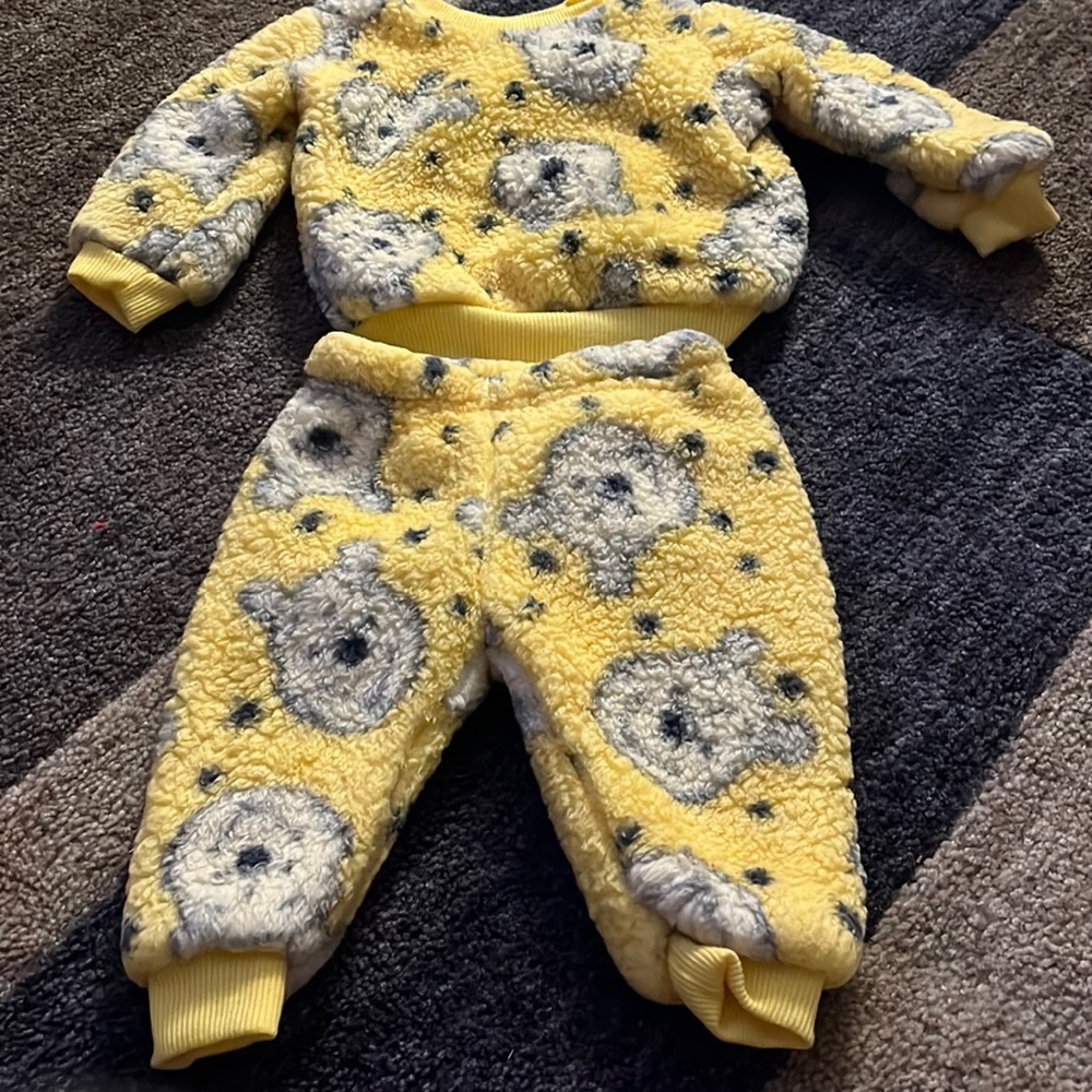 Disney baby fuzzy fleece